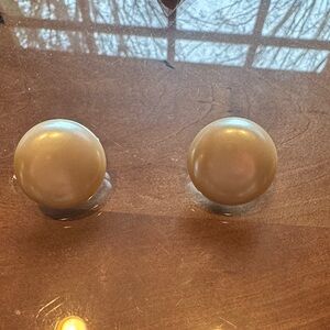 Pearl clip on earrings